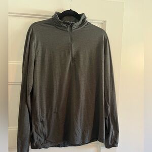 Vuori Men’s Quarter-Zip Pullover in Gray